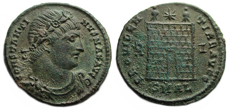 Constantine I Ae Follis : Campgate with Wreath in Field